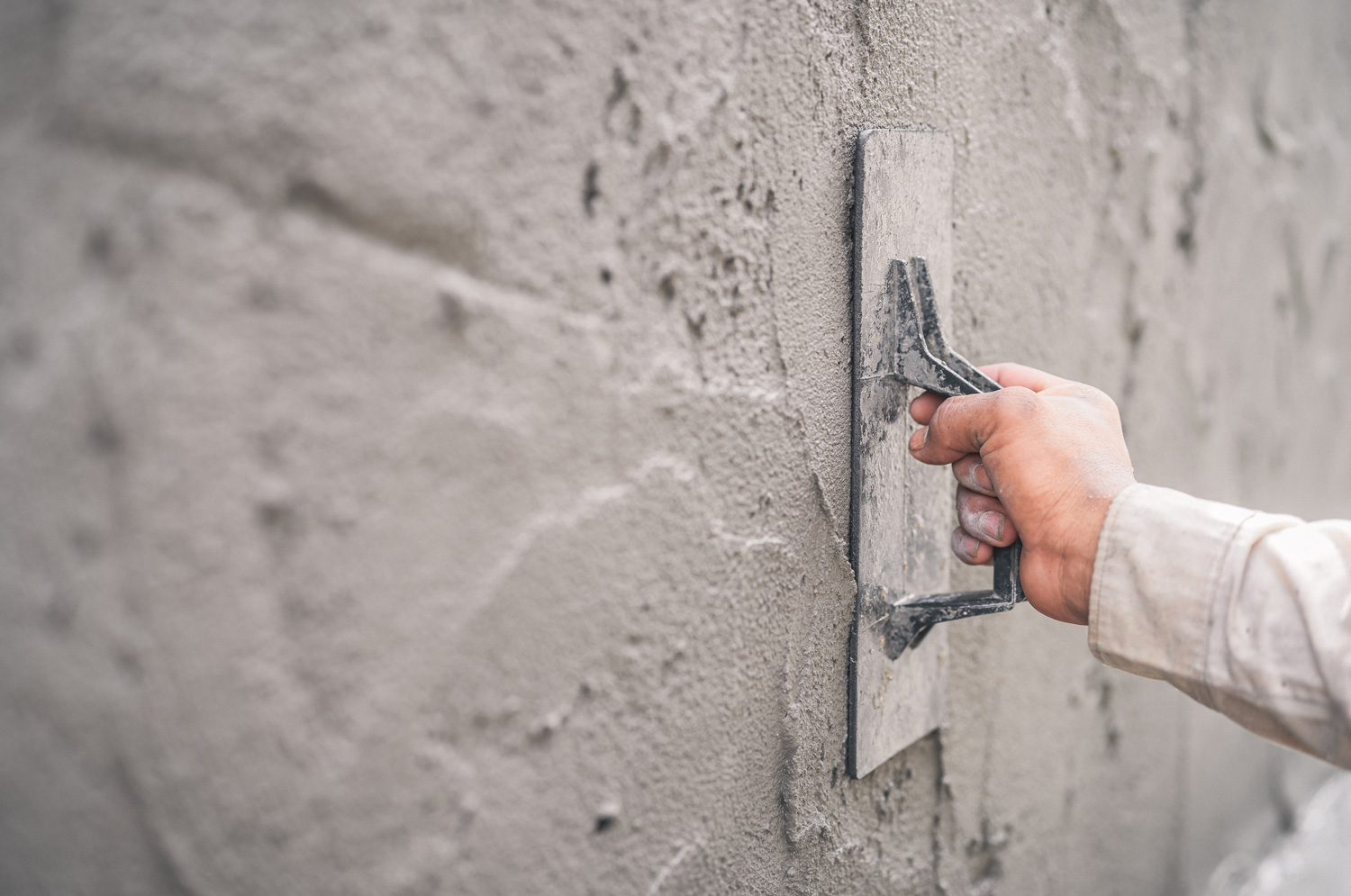 Fasadepuss utført av Tls Mur – eksperter på fasadepuss i Lister-regionen for norske bygg.